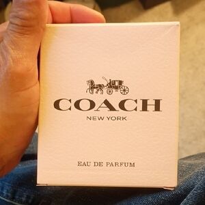 Coach New York Eau de Parfum in Cream Box